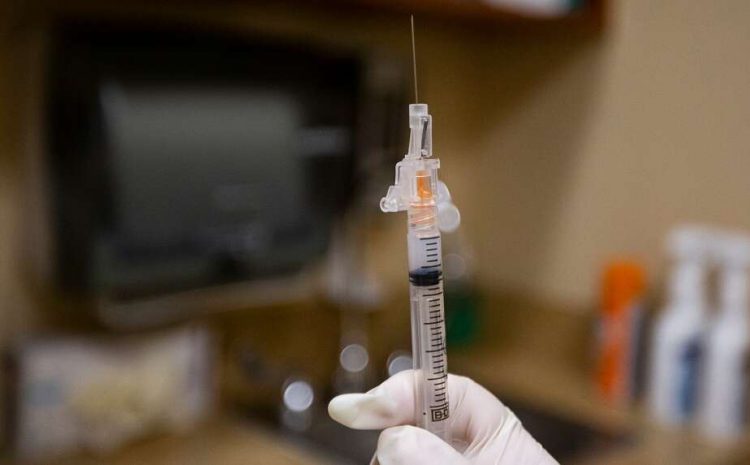 HEALTH | News Fear of needles may keep some people from getting COVID-19 vaccine, experts say